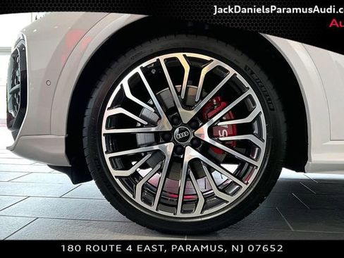 New 2025 Audi SQ5 Premium Plus w/ Premium Plus Package AWD/4WD image 12