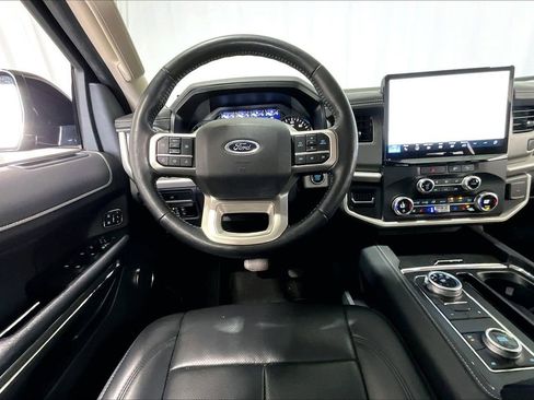 Used 2023 Ford Expedition XLT AWD/4WD image 14