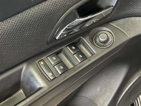 Used 2014 Chevrolet Cruze LT FWD image 14