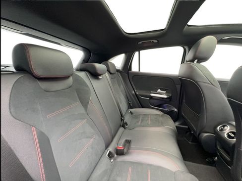 Used 2023 Mercedes-Benz GLA 250 image 23