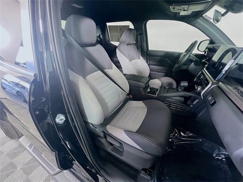 Used 2024 Toyota Tacoma TRD Sport image 29