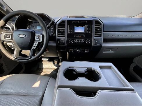 Used 2020 Ford F250 XL AWD/4WD image 8