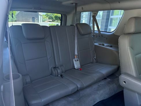 Used 2015 GMC Yukon XL SLT w/ Open Road Package AWD/4WD image 47