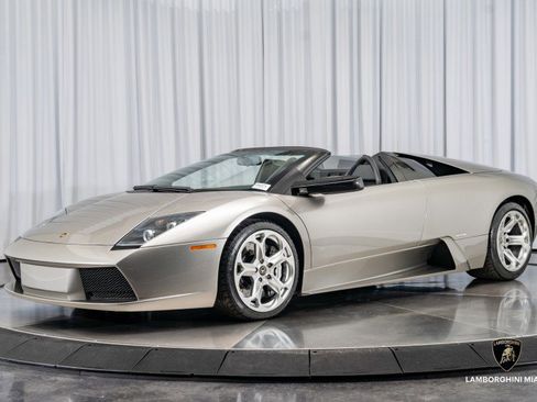 Used 2006 Lamborghini Murcielago Roadster image 14
