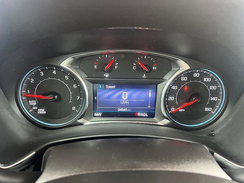 Used 2024 Chevrolet Equinox LS w/ LS Convenience Package FWD image 23