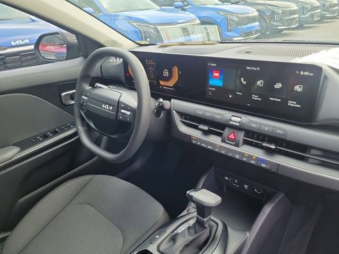 New 2026 Kia K4 FWD image 8