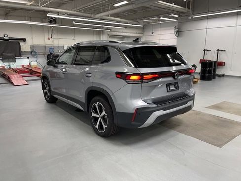 New 2026 Volkswagen Tiguan SE image 2