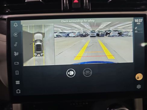 Used 2021 Jaguar F-PACE image 24