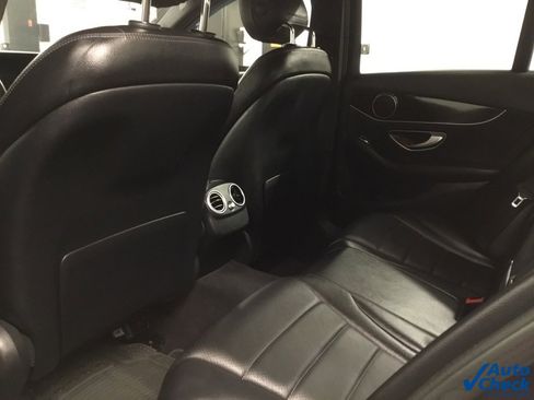 Used 2018 Mercedes-Benz C 300 4MATIC Sedan image 27