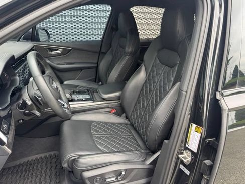 Certified 2023 Audi SQ7 Prestige w/ Prestige Package AWD/4WD image 10