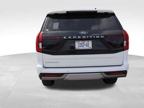 Certified 2025 Ford Expedition Max Platinum AWD/4WD image 16