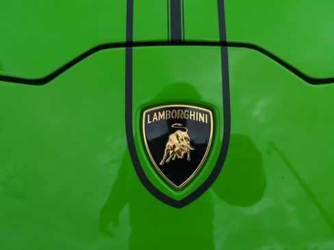 Used 2015 Lamborghini Huracan LP 610-4 image 11