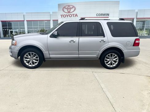 Used 2016 Ford Expedition Limited w/ Equipment Group 301A AWD/4WD image 2