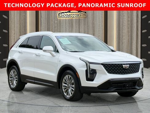 Used 2024 Cadillac XT4 Premium Luxury w/ Technology Package FWD image 1