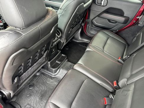 Used 2021 Jeep Wrangler Unlimited Rubicon image 4