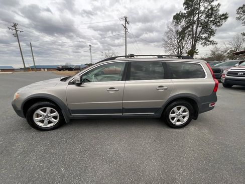 Used 2011 Volvo XC70 3.2 image 7
