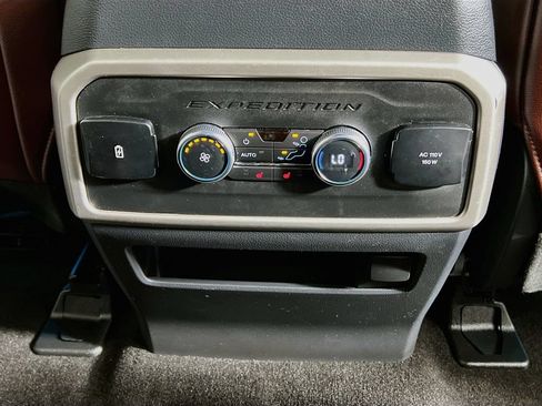 Certified 2022 Ford Expedition Max Limited AWD/4WD image 31