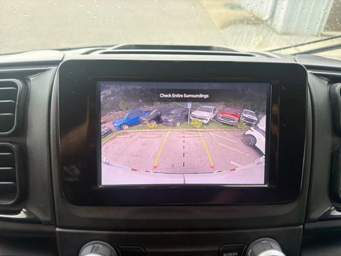 Used 2025 RAM ProMaster 2500 w/ Convenience Group FWD image 11
