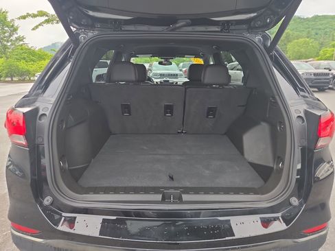 Used 2022 Chevrolet Equinox RS w/ Infotainment Package AWD/4WD image 6