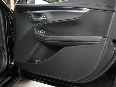 Used 2016 Chevrolet Impala LT w/ Convenience Package FWD image 9