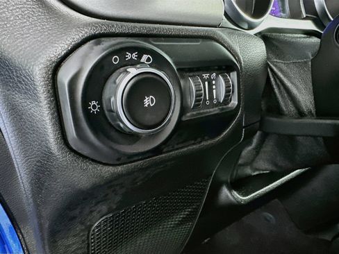 Used 2021 Jeep Wrangler Unlimited Sport AWD/4WD image 10
