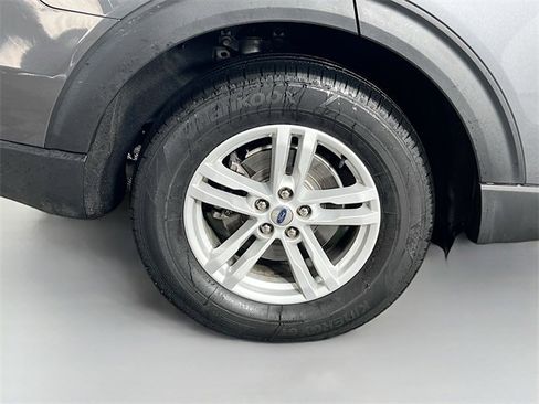 Used 2022 Ford Explorer XLT w/ Class IV Trailer Tow Package image 37