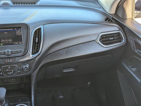 Used 2024 Chevrolet Equinox LT image 15