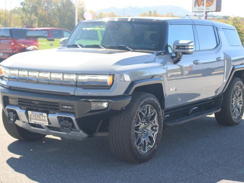 New 2024 GMC Hummer EV 3X image 3