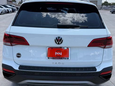 Used 2024 Volkswagen Taos S w/ MDO Package FWD image 8