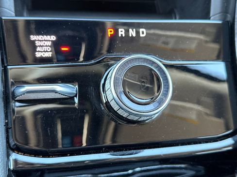 Used 2023 Jeep Grand Cherokee Limited image 39