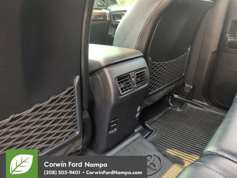 Used 2018 Toyota 4Runner Limited AWD/4WD image 28