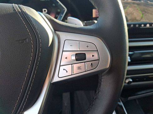 Certified 2025 BMW X7 xDrive40i w/ Premium Package image 23