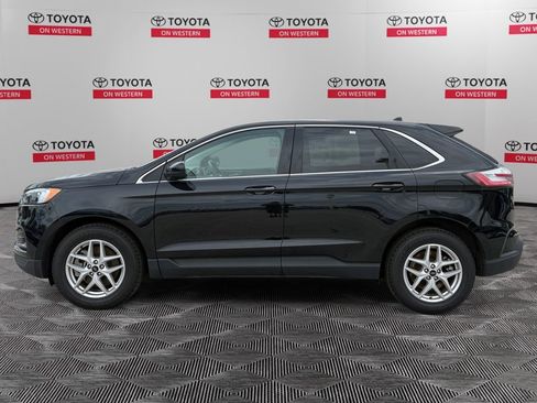 Used 2014 Ford Edge Limited w/ Equipment Group 302A AWD/4WD image 6
