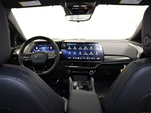 New 2026 Chevrolet Equinox EV RS w/ Active Safety Package 3 AWD/4WD image 33