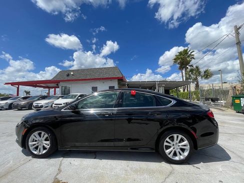 Used 2016 Chrysler 200 Limited w/ Anniversary Edition FWD image 20