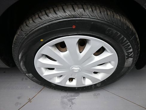 Used 2015 Nissan Versa S Plus image 12