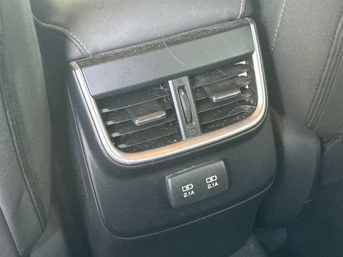 Used 2022 Subaru Outback Premium AWD/4WD image 14