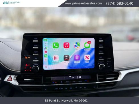 Used 2022 Toyota Sienna XLE Woodland Edition AWD/4WD image 21