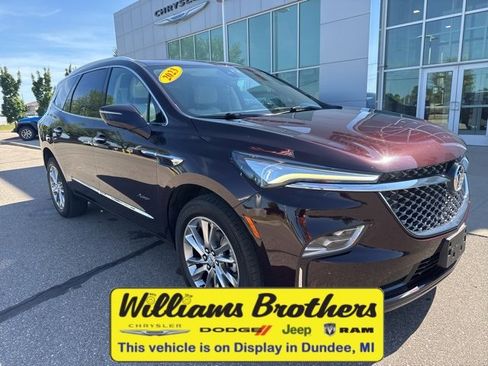 Used 2023 Buick Enclave Avenir w/ Avenir Technology Package image 4