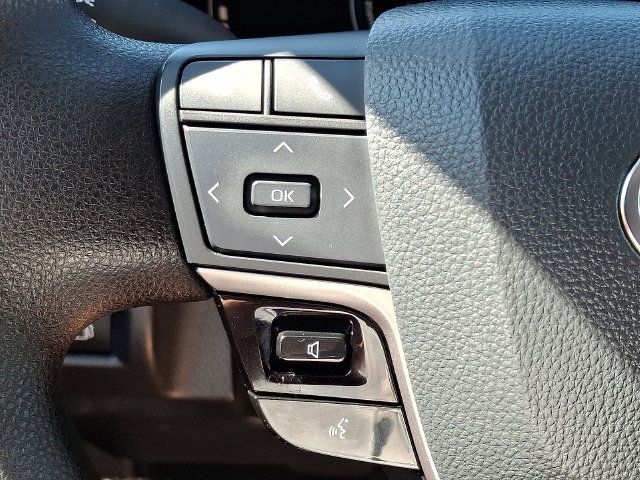 Used 2025 Toyota Camry LE FWD image 20