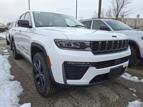 New 2026 Jeep Grand Cherokee Limited image 3