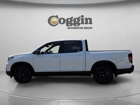New 2026 Honda Ridgeline Black Edition image 2