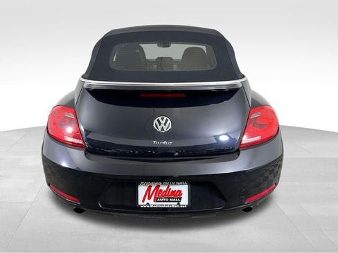 Used 2013 Volkswagen Beetle 2.0T FWD image 4