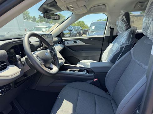 New 2026 Ford Explorer Active AWD/4WD image 14