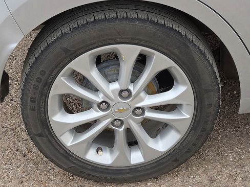 Used 2021 Chevrolet Spark LT image 12