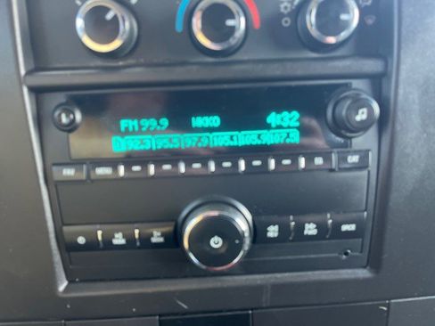 Used 2020 GMC Savana 2500 w/ Driver Convenience Package image 21