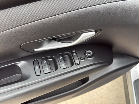 Used 2023 Hyundai Tucson SEL AWD/4WD image 16