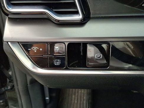 Used 2023 Kia Sportage EX image 26