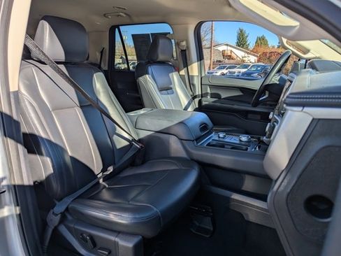 Used 2024 Ford Expedition Max XLT image 38