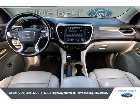 Used 2018 GMC Acadia Denali w/ Technology Package FWD image 13